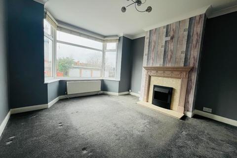2 bedroom end of terrace house for sale, Murray Avenue, Kingsley, Northampton NN2