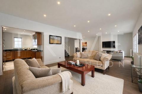 undefined, Eaton Mews North, Belgravia SW1X