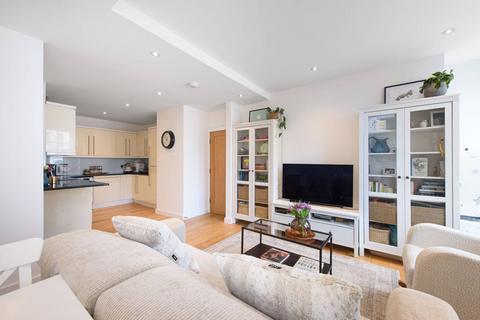 2 bedroom flat for sale, Marlborough House, South Hampstead, London, NW3