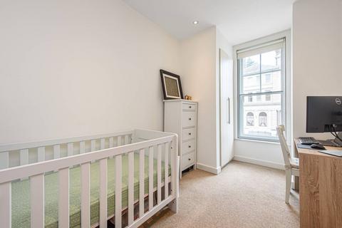 2 bedroom flat for sale, Marlborough House, South Hampstead, London, NW3