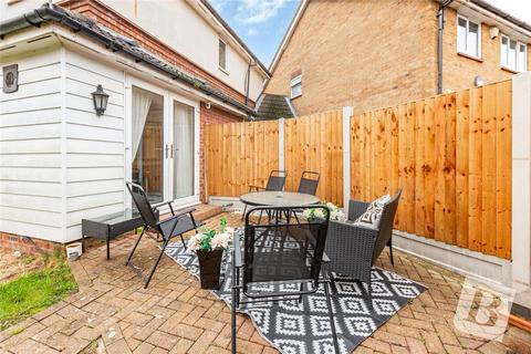 undefined, Pickwick Close, Laindon, Basildon, Essex, SS15