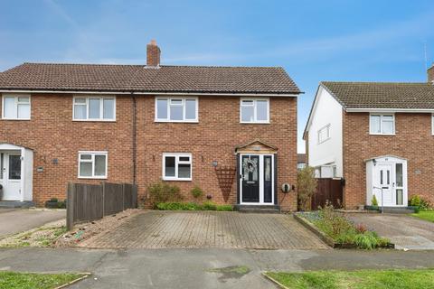 3 bedroom semi-detached house for sale, Thistle Grove, Welwyn Garden City