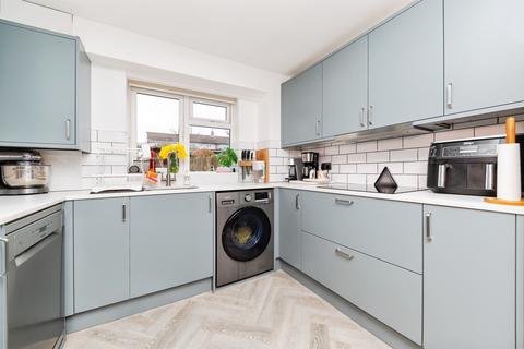 3 bedroom semi-detached house for sale, Thistle Grove, Welwyn Garden City