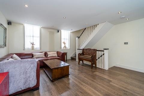2 bedroom house for sale, Malvern Mews, London, NW6