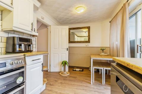 3 bedroom semi-detached house for sale, Neston Close, Oldham OL2