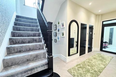 6 bedroom semi-detached house for sale, Staplands Road, Broadgreen, Liverpool