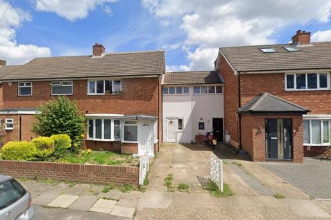 2 bedroom house to rent, Keats Way, West Drayton, UB7