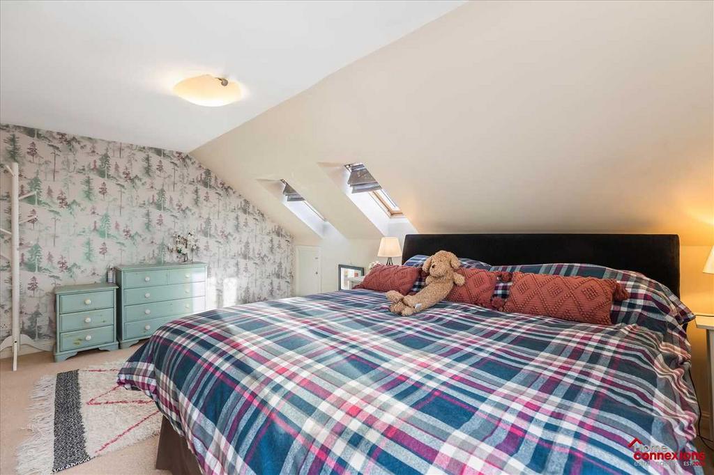 Bedroom One (2)