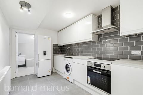 2 bedroom flat to rent, St. James's Road, CROYDON