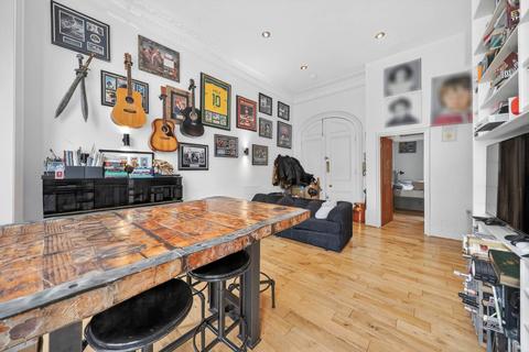 2 bedroom flat to rent, Collingham Place, Earl`s Court, SW5