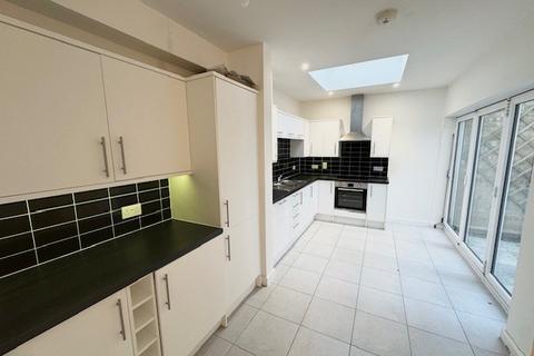 3 bedroom townhouse to rent, Temple Street, Rugby, CV21