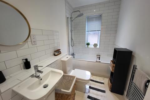 2 bedroom terraced house to rent, Clock Tower Close, Ross-on-Wye, HR9