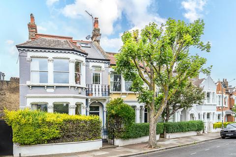 Forthbridge Road, London, SW11
