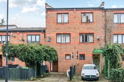 3 bedroom terraced house for sale, Solon Road, Brixton, London, SW2