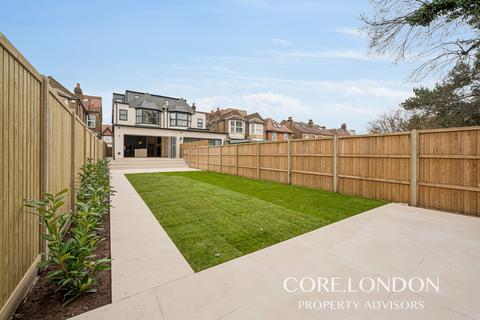 undefined, Lynton Road, Acton, W3
