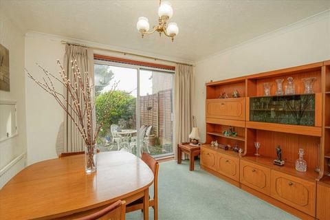 undefined, Dee Way, Romford, Romford