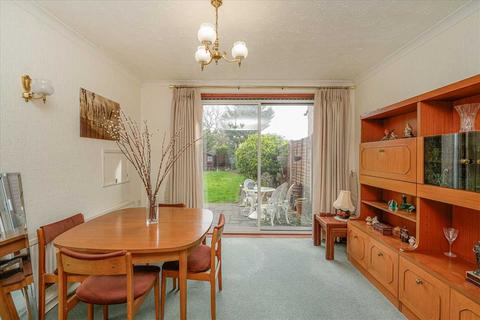undefined, Dee Way, Romford, Romford