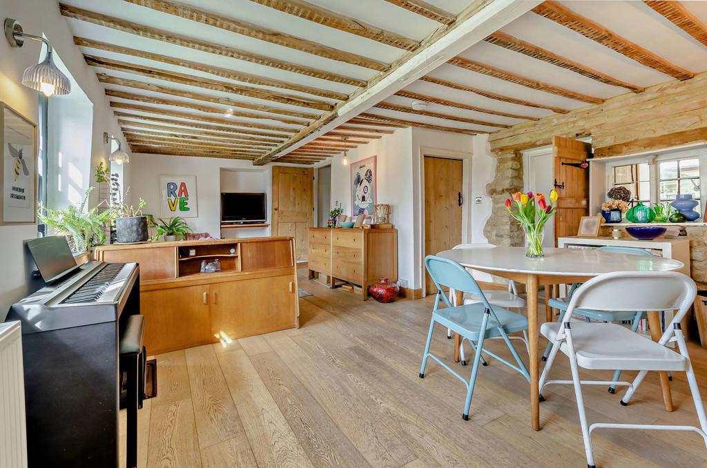 8681428-interior11-800