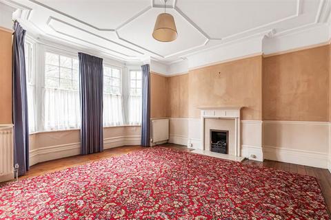 6 bedroom semi-detached house for sale, Kitson Road, London SW13