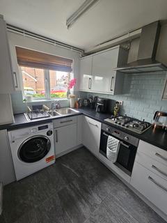 2 bedroom terraced house for sale, Strouds Close, Romford RM6