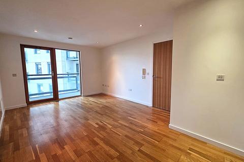 1 bedroom apartment to rent, Gateway North, Cross Green Lane