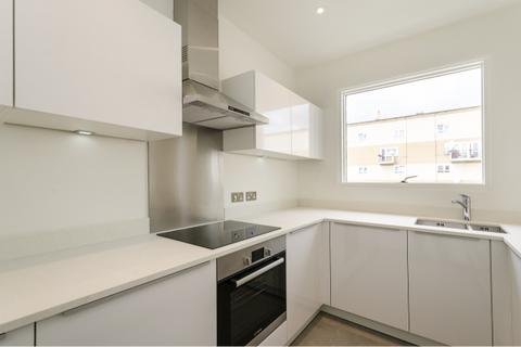2 bedroom flat for sale, Cambridge Avenue, London, NW6