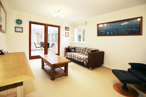 2 bedroom semi-detached house for sale, Marram Close, Lymington SO41