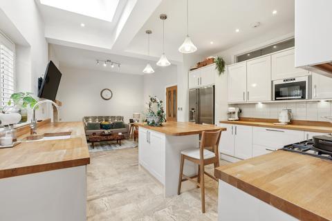 undefined, Woodfield Road, Ealing, London, W5