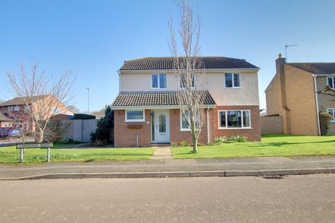 4 bedroom detached house for sale, Lawrence Road, Ramsey