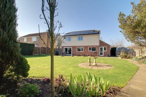 4 bedroom detached house for sale, Lawrence Road, Ramsey