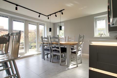 3 bedroom detached house for sale, Station Road, Manea