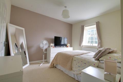 3 bedroom semi-detached house for sale, St. James Close, Chatteris
