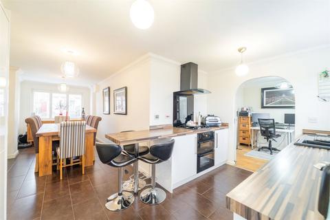 undefined, Taylor Way, Oldbury, West Midlands, B69