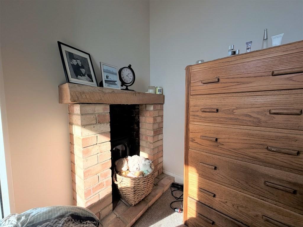Bedroom1 3
