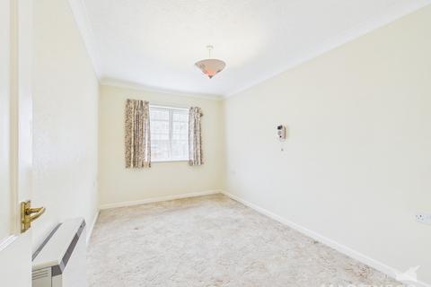 1 bedroom ground floor flat for sale, Oakland Court, Nyetimber Lane