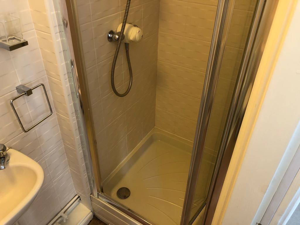 En suite 2