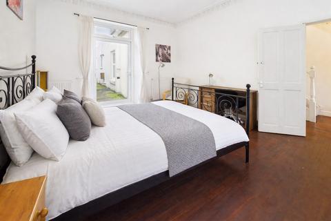 undefined, Cheltenham Place, Plymouth PL4