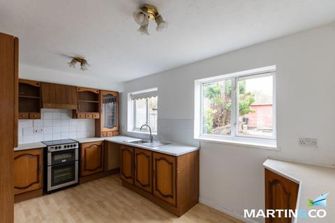 3 bedroom semi-detached house to rent, Elmdale Crescent, Northfield, B31