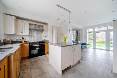 3 bedroom detached house for sale, Lewis Road, Taunton