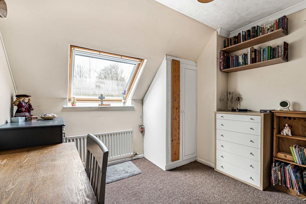 Bedroom 3 (2)