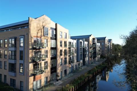 3 bedroom flat to rent, Harrison House The Embankment, Hemel Hempstead HP3