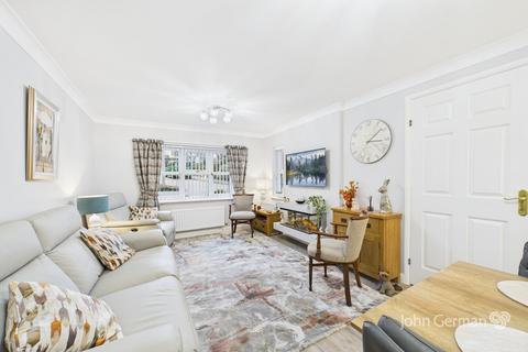 2 bedroom semi-detached bungalow for sale, Holly Green, Stapenhill