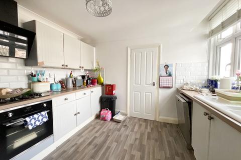 2 bedroom flat for sale, Southend-on-Sea SS2