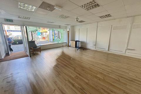 Retail property (high street) to rent, 106 Allerton Rd Liverpool L18 2DG