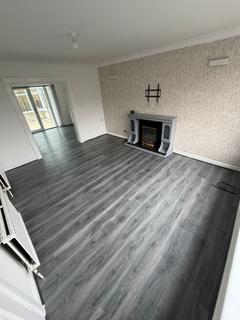 3 bedroom detached house to rent, Springwater Avenue, Ramsbottom