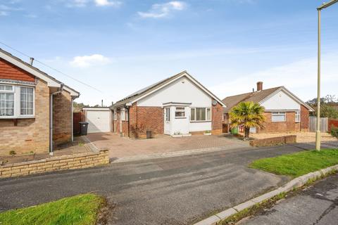 2 bedroom bungalow for sale, Mapletree Avenue, WATERLOOVILLE, Hampshire, PO8