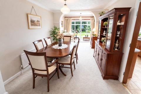 3 bedroom semi-detached house for sale, River Close, Bedworth