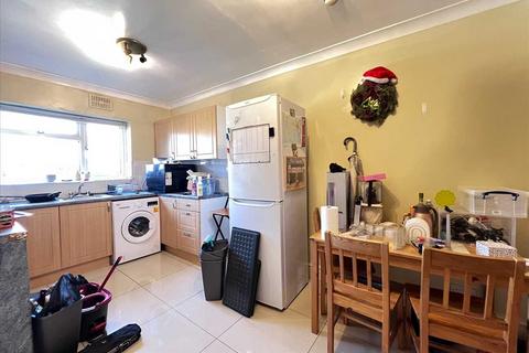 1 bedroom apartment to rent, Craven Avenue, Ealing