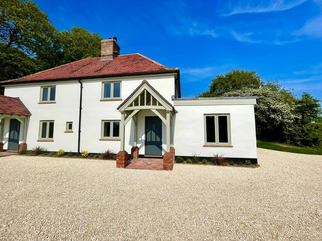 4 Courtwick Park Cottages Front 1