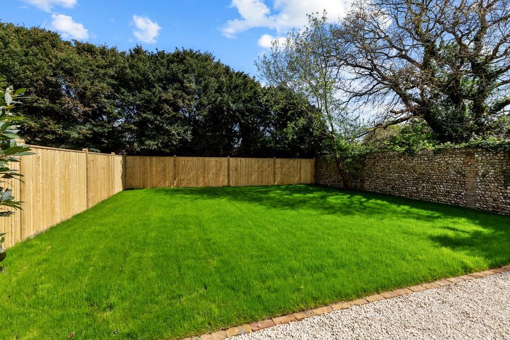 4 Courtwick Park Cottages Rear Garden 2